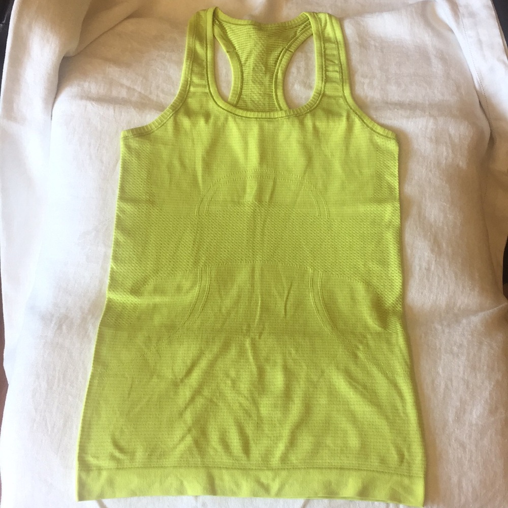 Cool race top